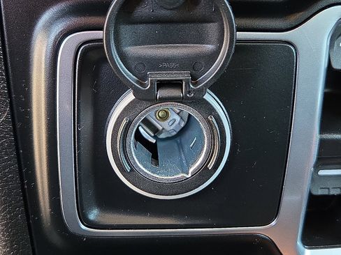 Used 2024 Jeep Wrangler Sport S image 17