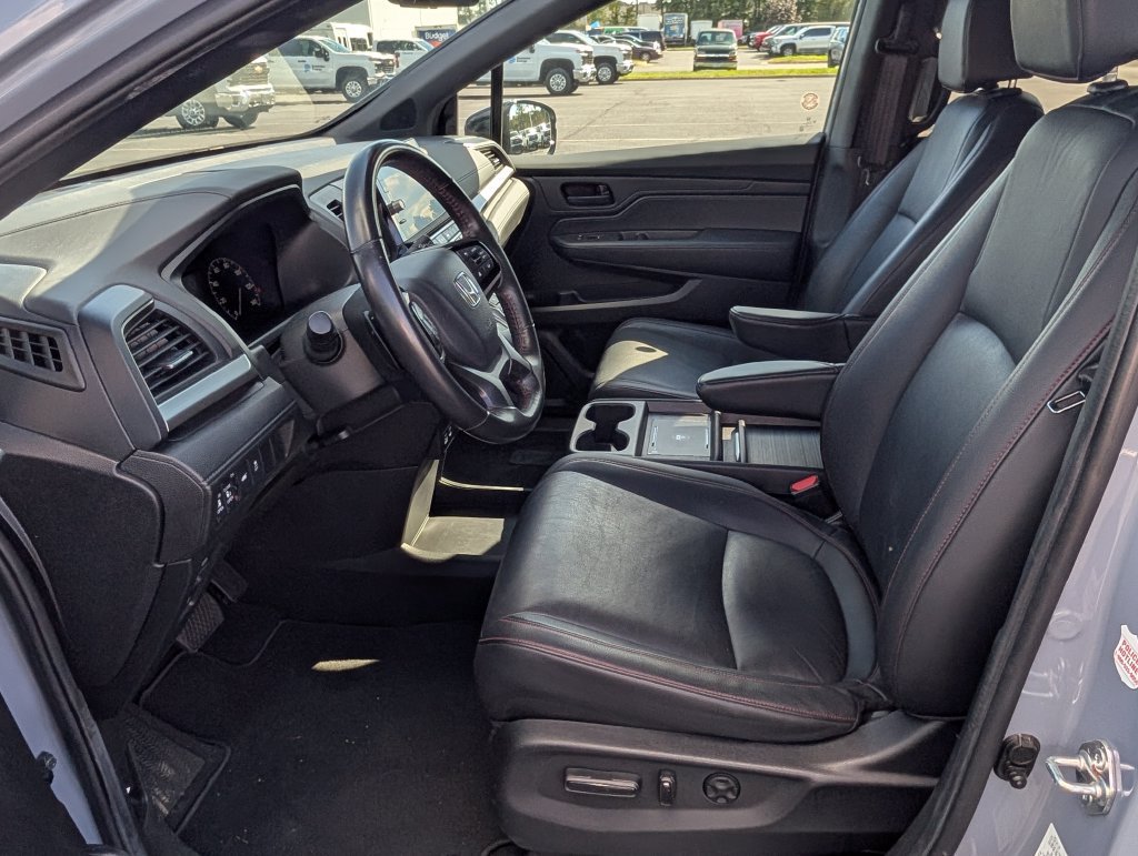 Used 2025 Honda Odyssey Sport-L image 18