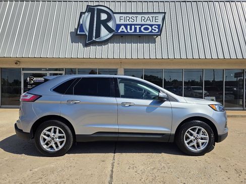 Used 2024 Ford Edge SEL image 9