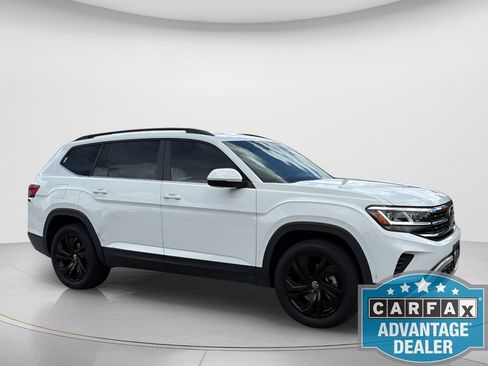 Used 2023 Volkswagen Atlas SE w/ Black Wheel Package AWD/4WD image 4