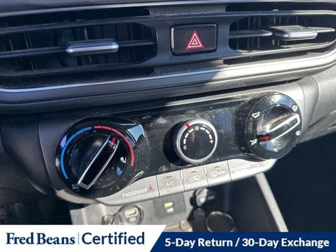 Certified 2022 Hyundai Kona SEL image 17