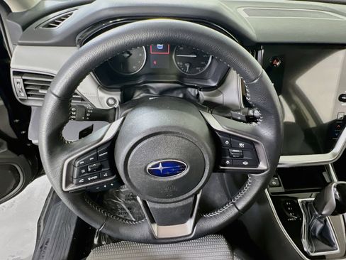 Used 2023 Subaru Outback Premium image 11