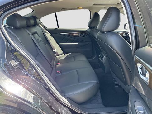Used 2019 INFINITI Q50 Luxe w/ Cargo Package (L96) RWD image 26