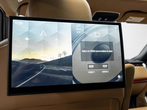 Used 2023 Land Rover Range Rover Autobiography image 36