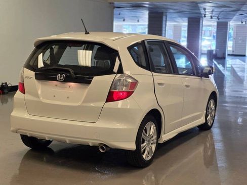 Used 2010 Honda Fit Sport image 4