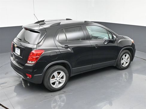Used 2021 Chevrolet Trax LT w/ Driver Confidence Package FWD image 13