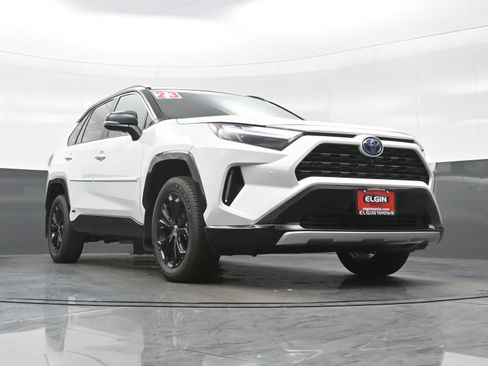 Used 2023 Toyota RAV4 XSE AWD/4WD image 28