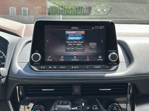 Certified 2021 Nissan Rogue SV AWD/4WD image 17