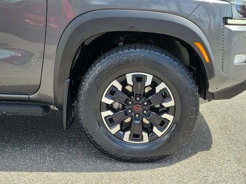 Used 2022 Nissan Frontier PRO-4X w/ Technology Package image 6