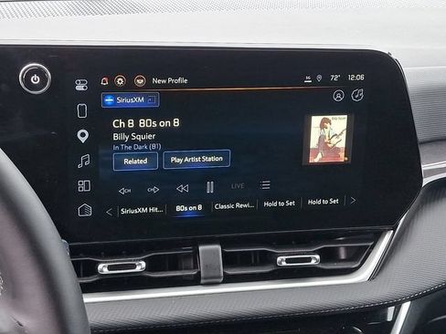 Used 2025 Chevrolet Equinox LT FWD image 16