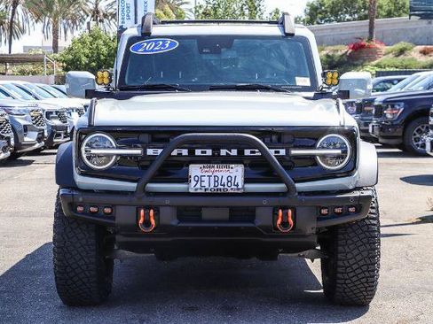 Certified 2023 Ford Bronco Outer Banks w/ Sasquatch Package AWD/4WD image 2