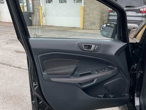 Used 2021 Ford EcoSport SE FWD image 19