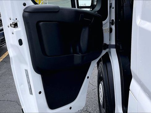 Used 2025 RAM ProMaster 2500 w/ Convenience Group FWD image 22