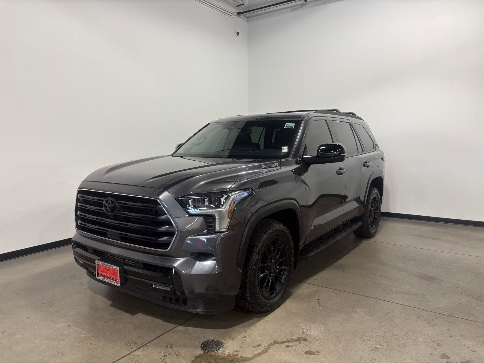 Used 2025 Toyota Sequoia 4WD image 8