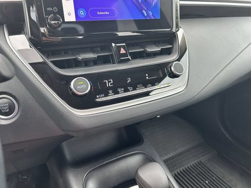 Used 2023 Toyota Corolla LE w/ LE Convenience Package FWD image 28