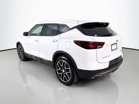 Used 2024 Chevrolet Blazer Premier w/ Enhanced Convenience Package AWD/4WD image 5