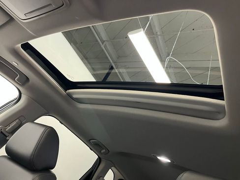 Used 2024 Honda CR-V EX-L image 10