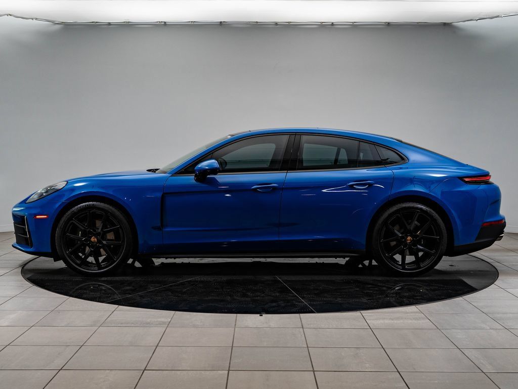 Certified 2025 Porsche Panamera 4 w/ Premium Package AWD/4WD image 2