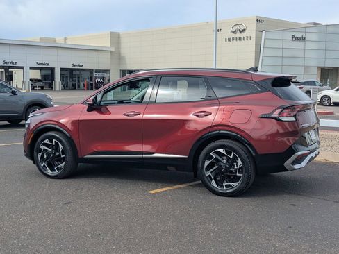 Used 2025 Kia Sportage SX image 4