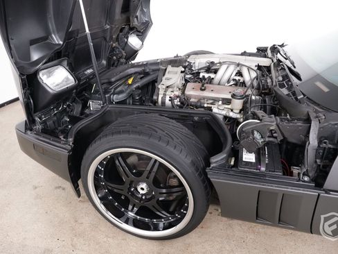 Used 1987 Chevrolet Corvette 2dr Convertible image 37