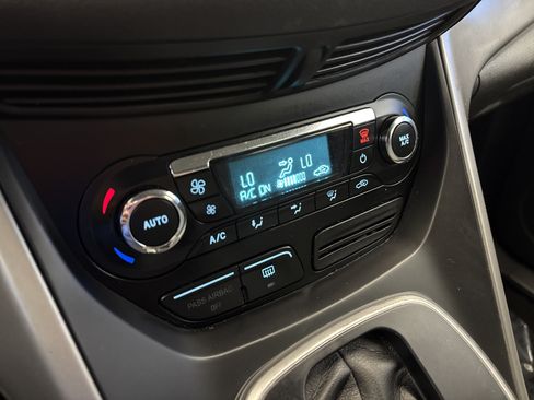 Used 2013 Ford Escape SE FWD image 18
