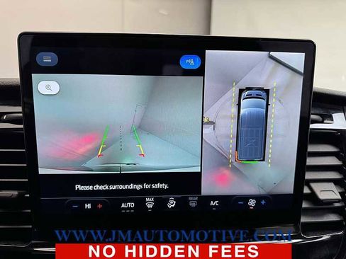 Used 2023 Ford Transit 350 XLT image 30