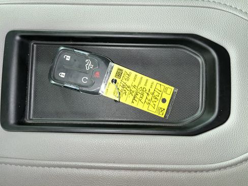 Used 2022 Chevrolet Silverado 1500 LTZ w/ LTZ Premium Package AWD/4WD image 24