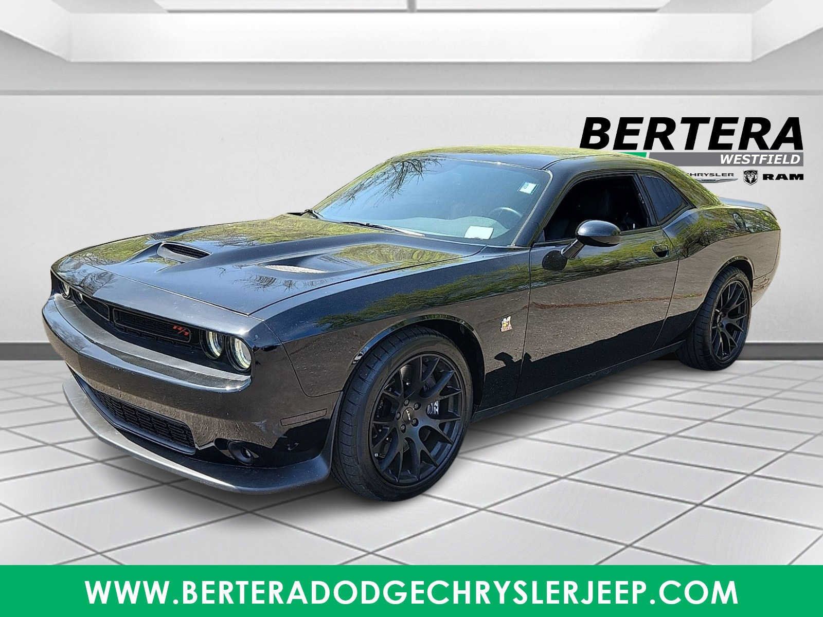 Certified 2021 Dodge Challenger R/T Scat Pack w/ Dynamics Package RWD image 3