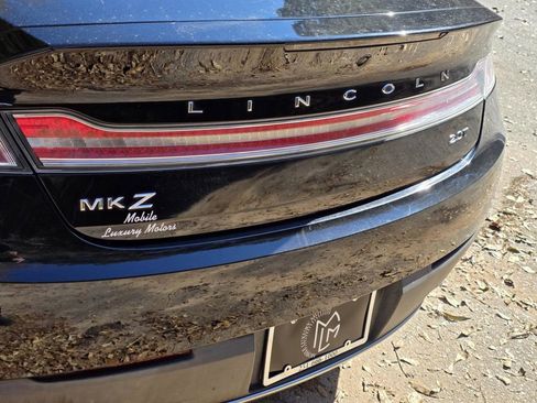 Used 2017 Lincoln MKZ Reserve w/ Climate Package image 31