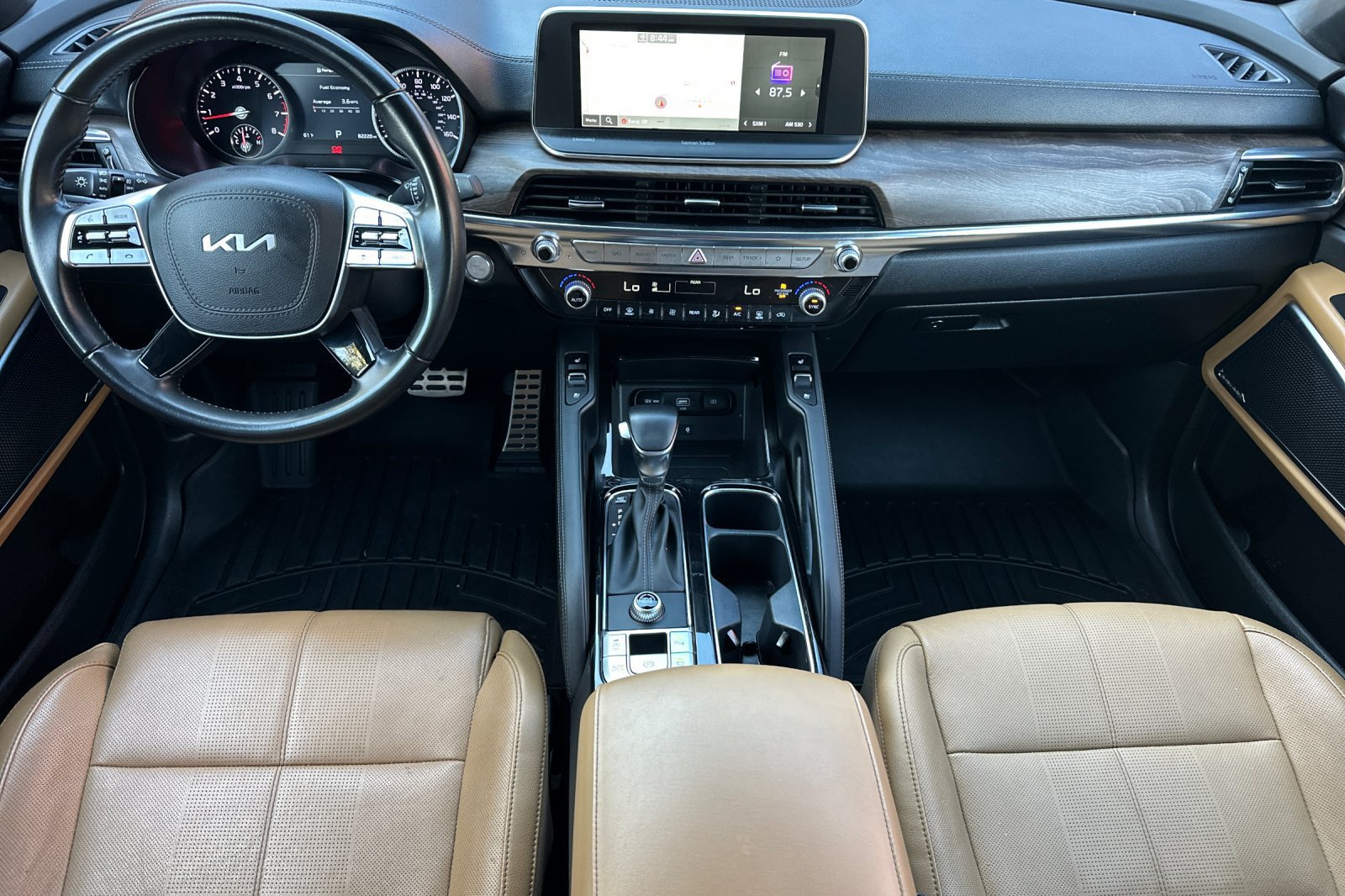 Used 2022 Kia Telluride SX w/ Towing Package FWD image 13
