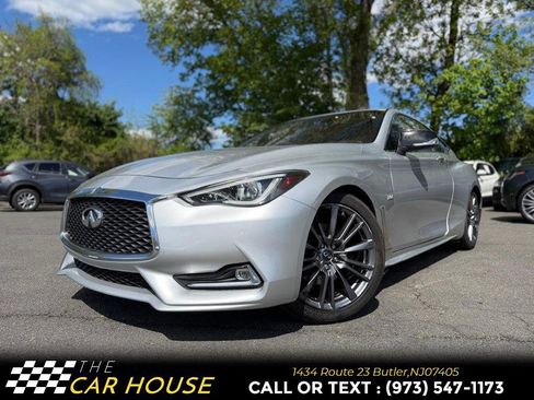 Used 2018 INFINITI Q60 3.0t Luxe RWD image 2