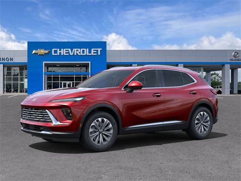 New 2025 Buick Envision Preferred image 2