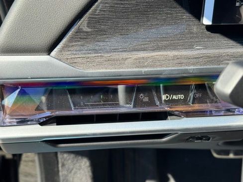 New 2026 BMW 760i xDrive w/ Premium Package AWD/4WD image 12