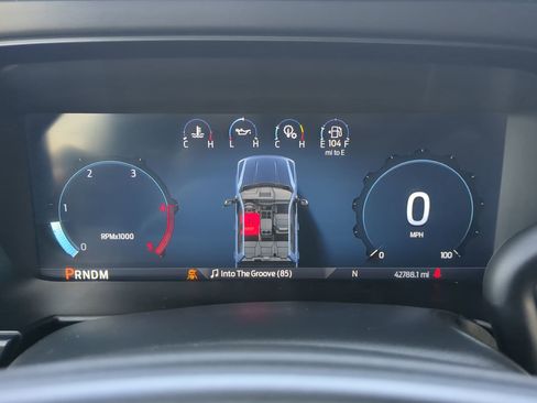 Used 2023 Ford F450 Lariat image 25