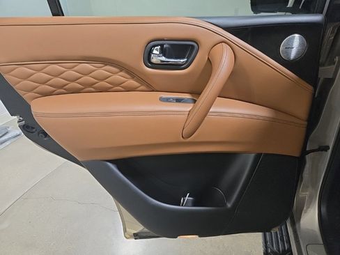 Used 2023 INFINITI QX80 Sensory w/ Cargo Package AWD/4WD image 21
