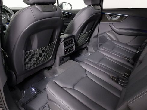 Used 2025 Audi Q7 3.0T Premium Plus w/ Premium Plus Package image 38