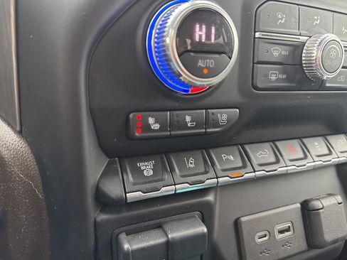 Used 2021 GMC Sierra 2500 Denali w/ Technology Package image 23