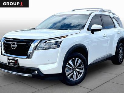 Certified 2024 Nissan Pathfinder SL