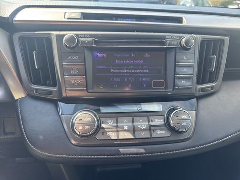 Used 2013 Toyota RAV4 XLE image 18