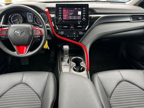 Used 2023 Toyota Camry SE image 15