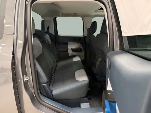 New 2025 Ford Maverick XLT FWD image 17