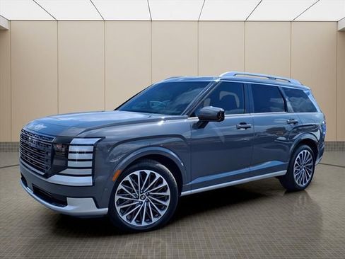 New 2026 Hyundai Palisade Calligraphy FWD image 2