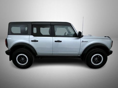 Used 2023 Ford Bronco Badlands w/ Sasquatch Package image 4