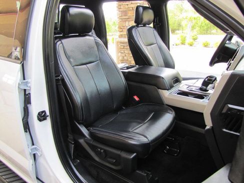 Used 2020 Ford F150 Lariat w/ Equipment Group 502A Luxury AWD/4WD image 23