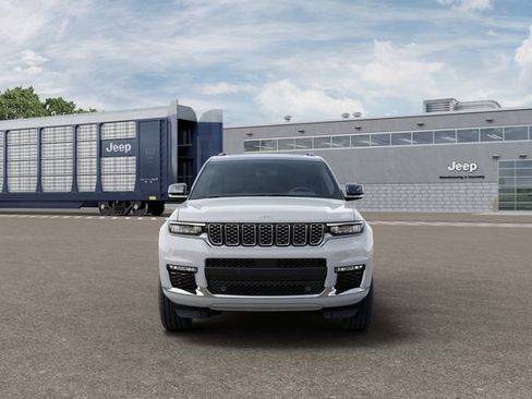 New 2025 Jeep Grand Cherokee L Summit w/ Luxury Tech Group V image 6