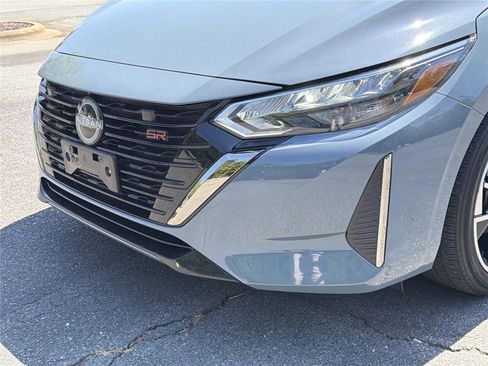 Used 2024 Nissan Sentra SR w/ SR Premium Package FWD image 32