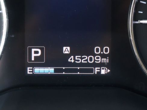 Used 2018 Subaru Crosstrek 2.0i Limited image 29