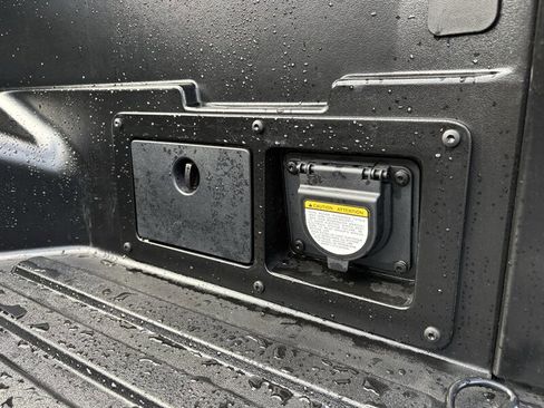 Used 2023 Toyota Tacoma Limited image 38