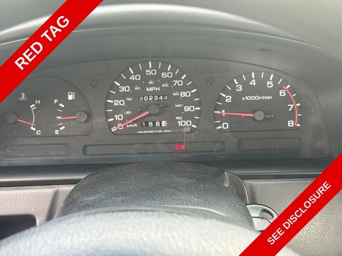 Used 1997 Nissan Pickup 2WD King Cab image 8