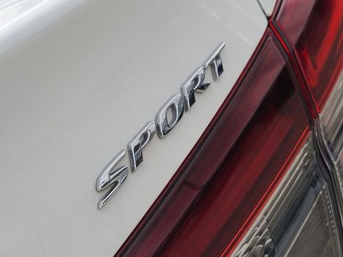 Used 2025 Honda Civic Sport image 9